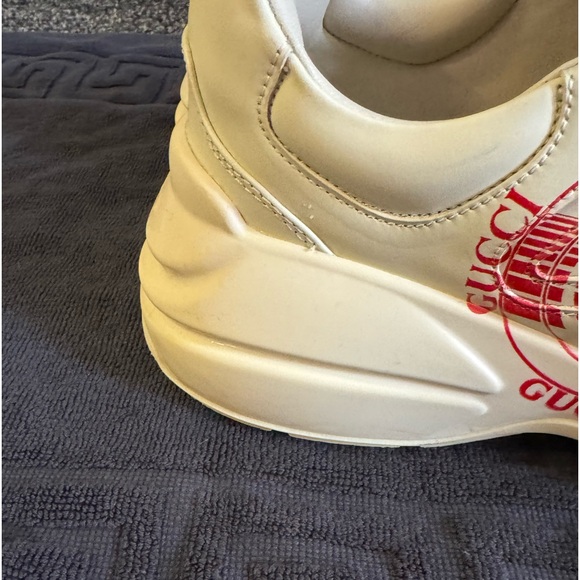 Gucci Rython Sneakers - Picture 6 of 11